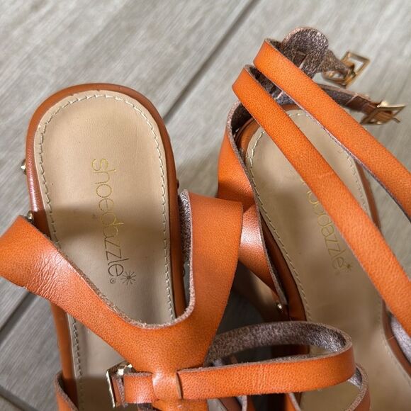 ShoeDazzle Graceann Studded Platform Sandals 7 Tan Brown Block Heel - Picture 3 of 11